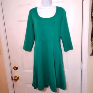 Old Navy Green 1/4 Sleeve Fit and Flare Women's Dress. Size L/G/G. NWOT